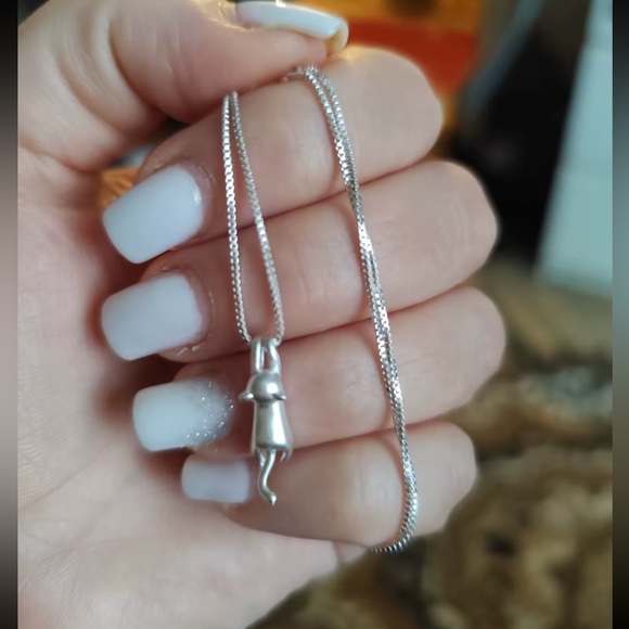 Silver Cat Pendant Necklace - Picture 5 of 6